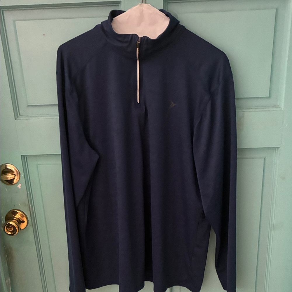 Old Navy Men’s Active Go Dry Running shirt. Size L.